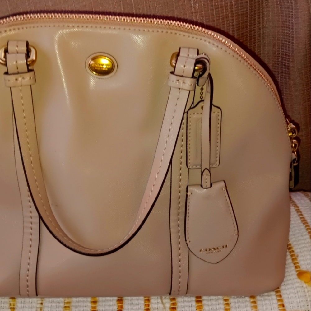 Coach hand bag 👜